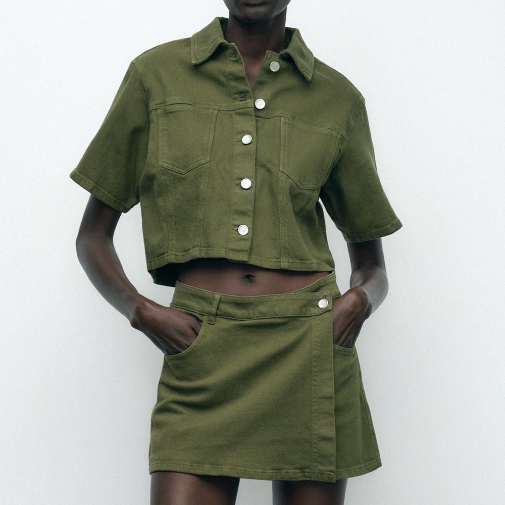ZARA KHAKI CROP TOP